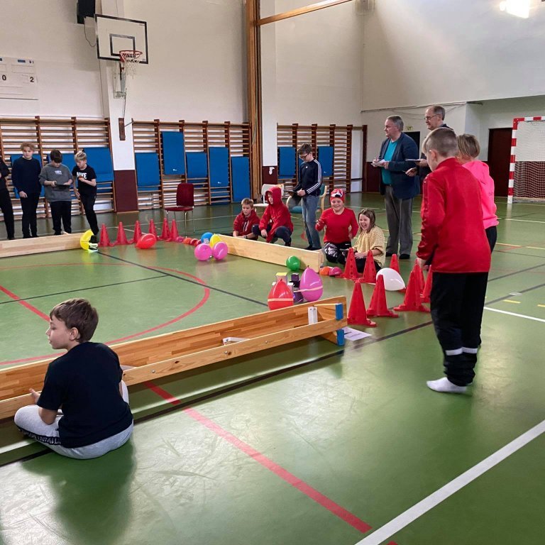 246835471_426040355541677_6019882454985602755_n