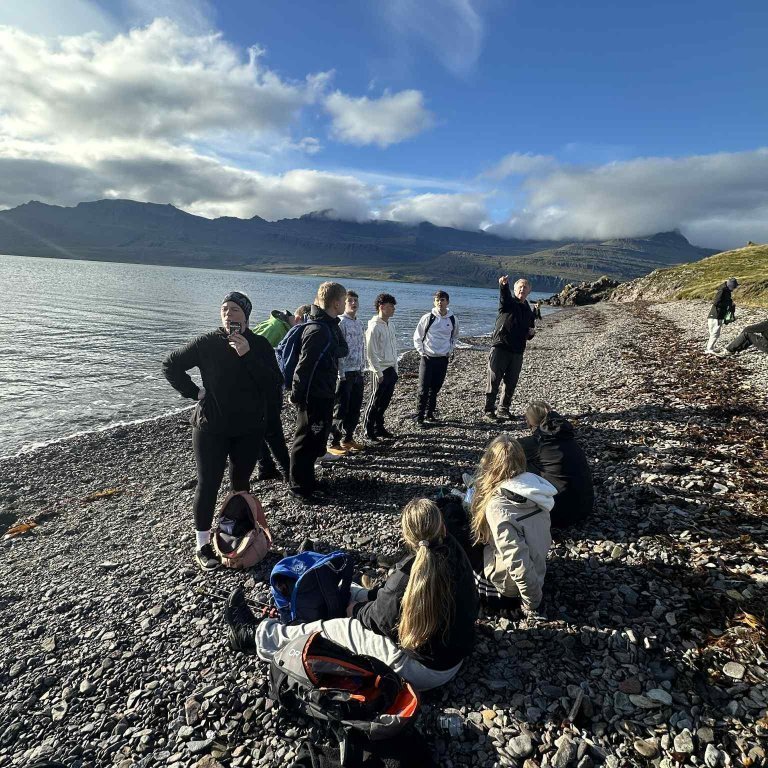 fefbb214-a584-468a-b29e-2bc21db7297c