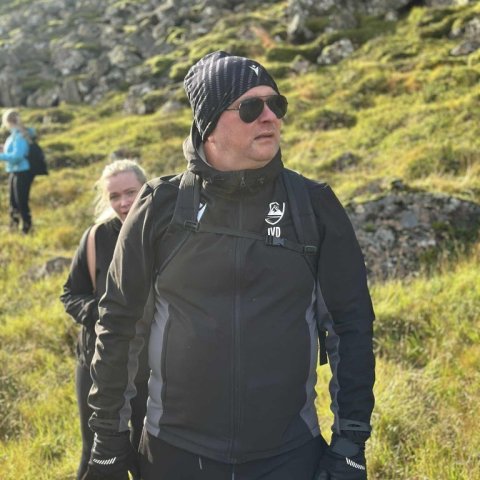 c092bd13-6e15-4acc-bda4-0ce758b5b78f