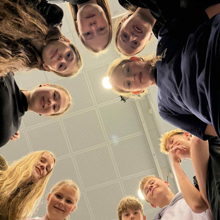 9b173b7c-5151-4c72-80e0-1fa2ef816c95