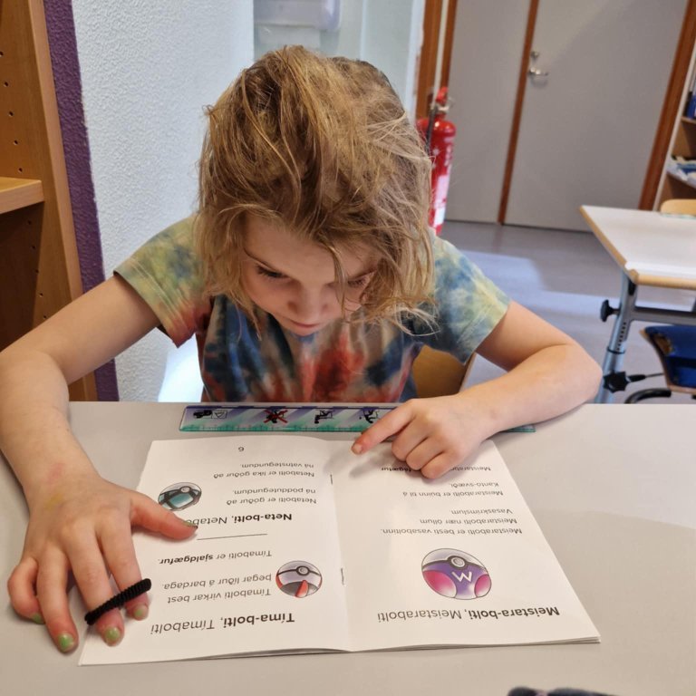 5fff9fd9-eb67-4d2d-8c59-10d8ed1f7d52