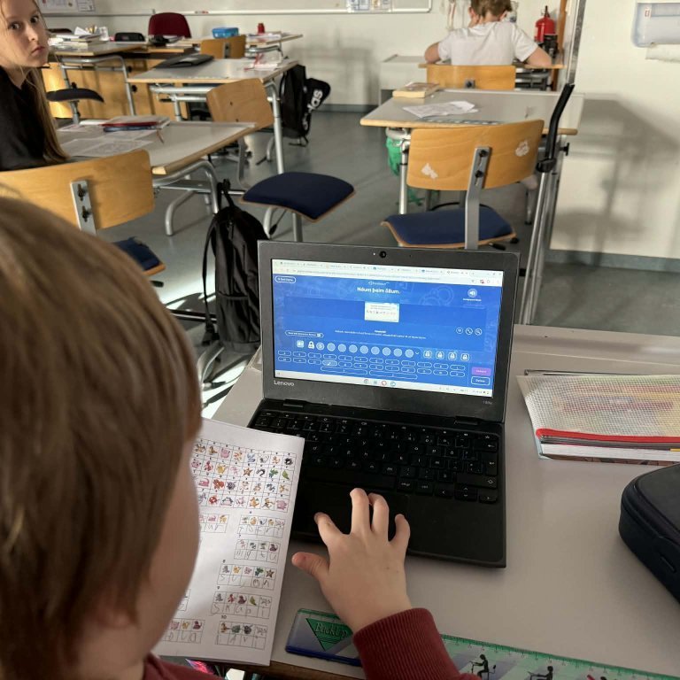 88725a27-b794-471e-933c-5650cc942311