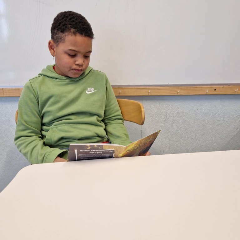 8f702deb-a361-4180-a726-c17f2d77958b