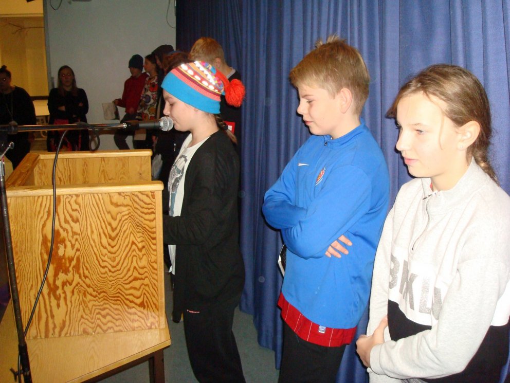 Nemendur 7. bekkjar flytja ljóð