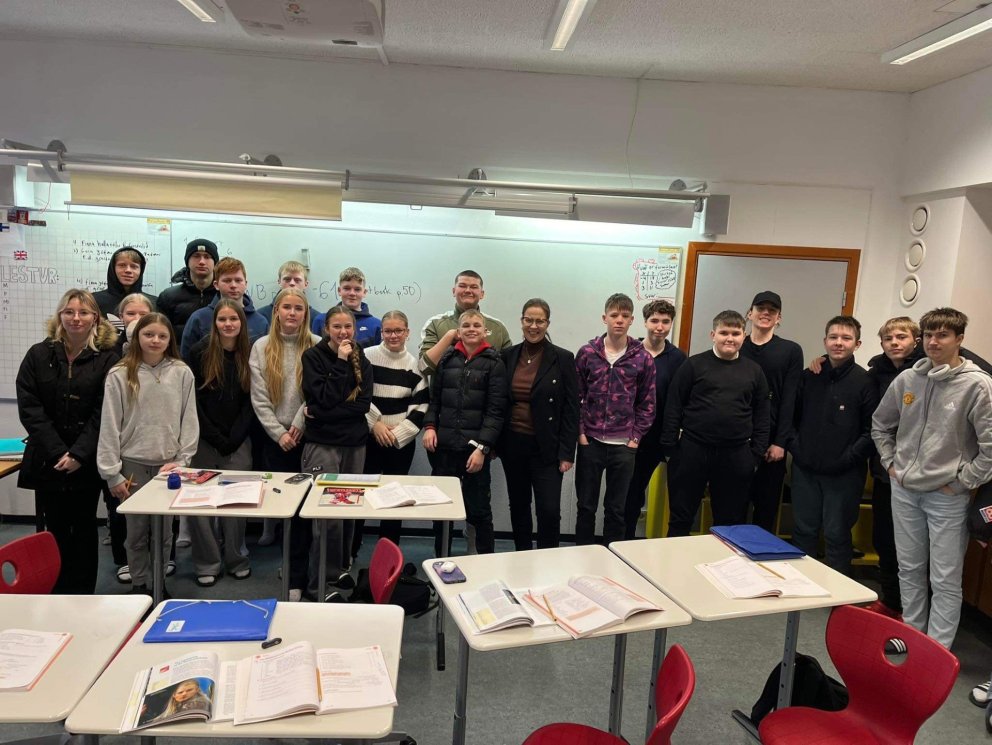 Heimsókn bæjarstjóra og stjórnanda færðslumála og skólaþjónustu í Eskifjarðarskóla