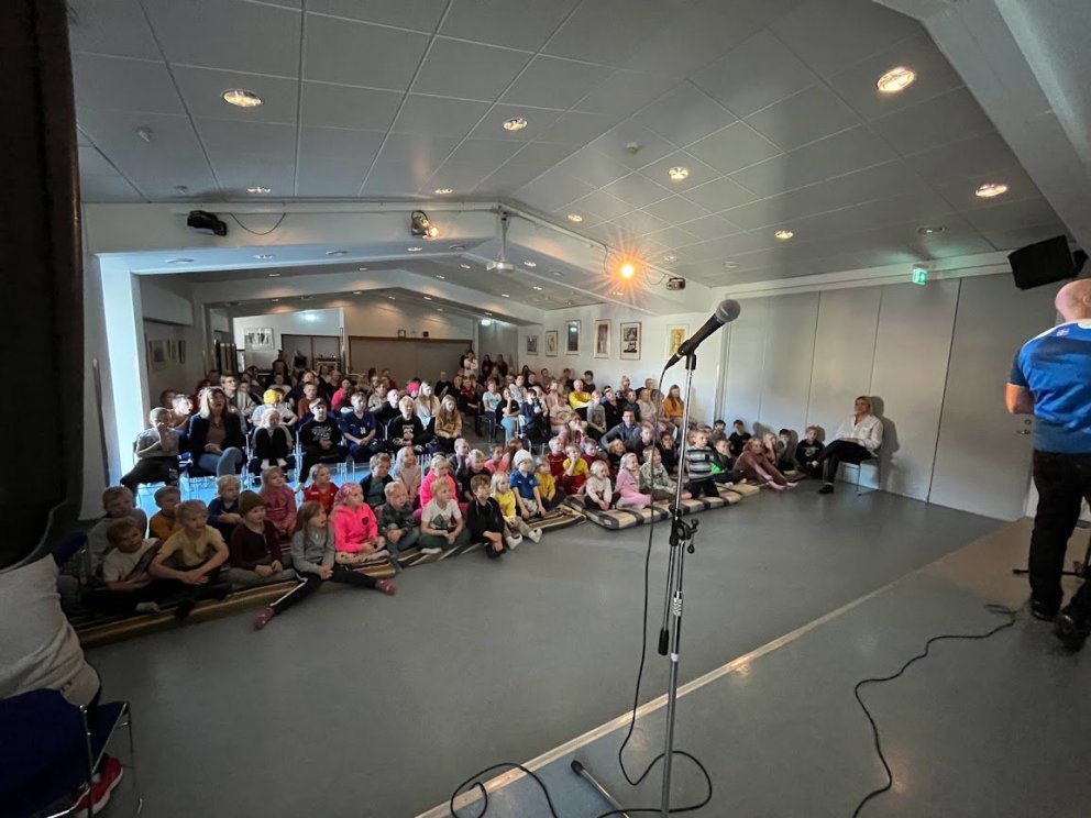 Gunni og Felix í Eskifjarðarskóla 13.október