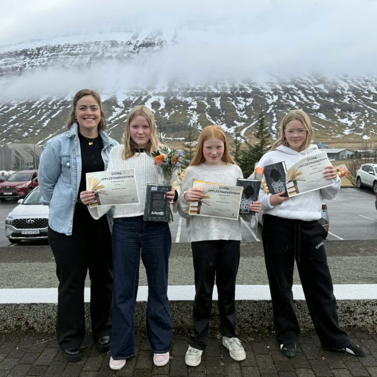 Stóra upplestrarkeppnina – Lokahátíð