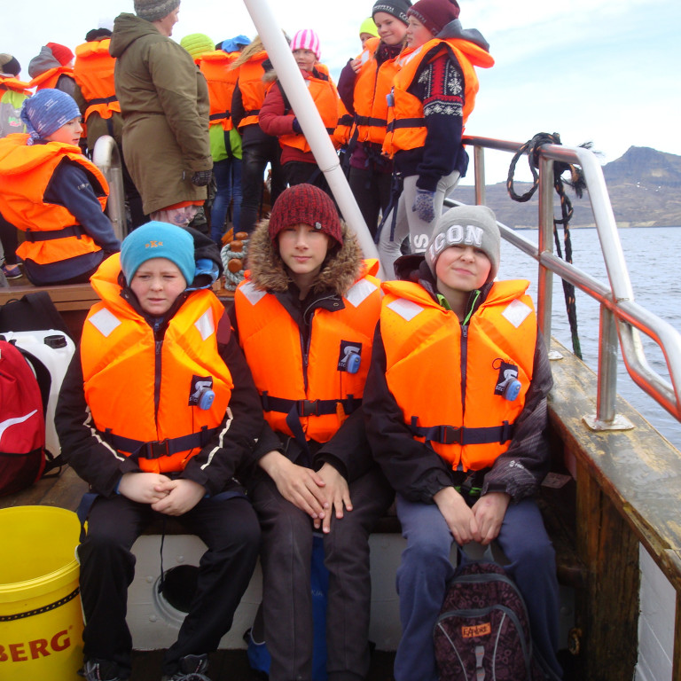 6. bekkur sigldi í Mjóafjörð